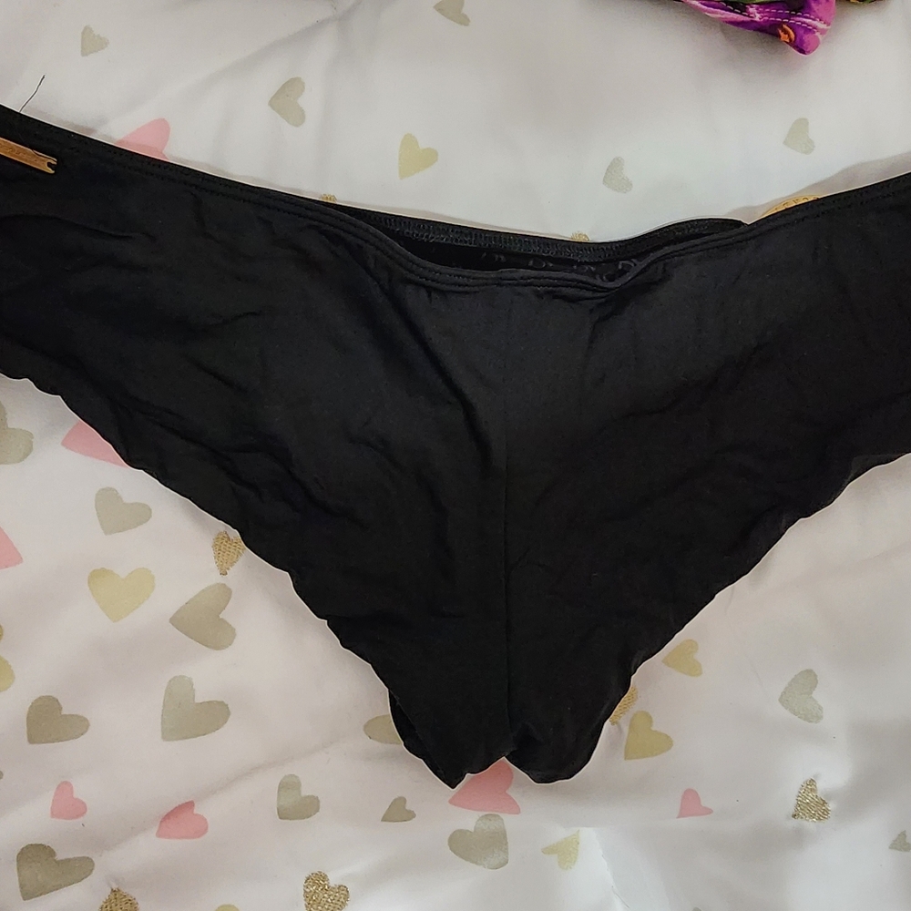 Victoria's Secret Bombshell Add-2-Cup Push-Up Super Push-Up Bikini Set - Picture 7 of 10